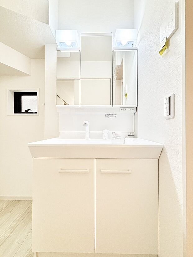 【洗面台・洗面所】収納力と機能性に優れた洗面化粧台