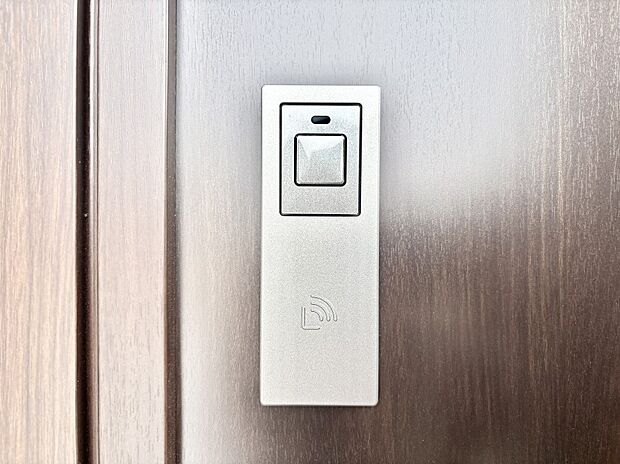 【玄関】ラクラク開錠！スマートコントロールキー。