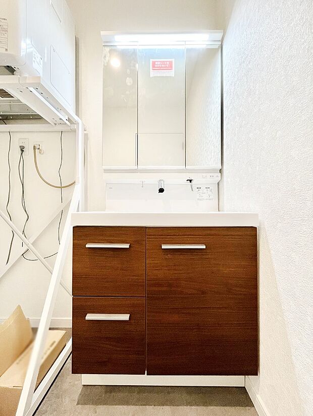 【洗面台・洗面所】収納力と機能性に優れた洗面化粧台