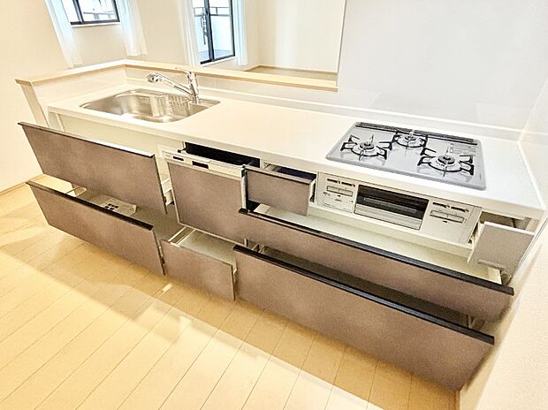 【その他設備(スライド収納)】使いやすさを優先したスライド式収納タイプ！