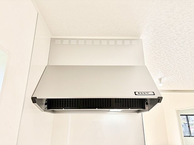 【その他設備(レンジフード)】基本的なお手入れはフィルターのみ！お手入れのしやすさも魅力です。