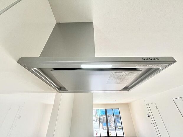 【その他設備(レンジフード)】基本的なお手入れはフィルターのみ!お手入れのしやすさも魅力です。