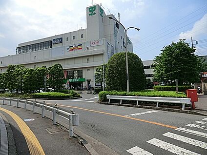 サミットストア 柳瀬川駅前店 700m