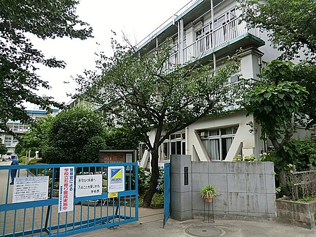 戸田市立笹目小学校（約435m・徒歩6分）