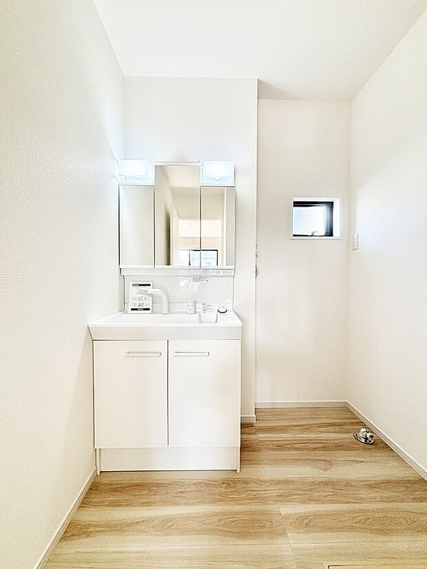 【洗面台・洗面所】収納力と機能性に優れた洗面化粧台