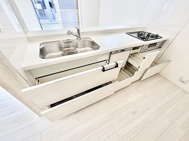 【その他設備(スライド収納)】使いやすさを優先したスライド式収納タイプ!