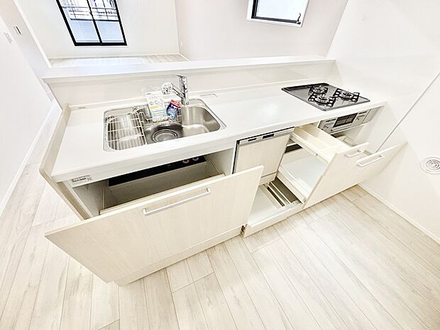 【その他設備(スライド収納)】使いやすさを優先したスライド式収納タイプ！