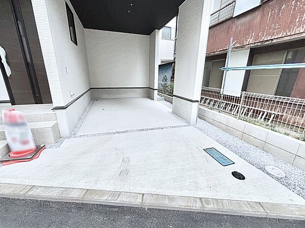 【駐車場】ビルトインタイプは大切なお車を傷や汚れから守ることができます。