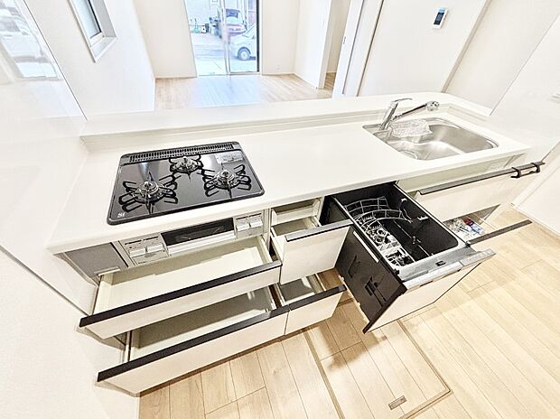 【その他設備(スライド収納)】使いやすさを優先したスライド式収納タイプ！