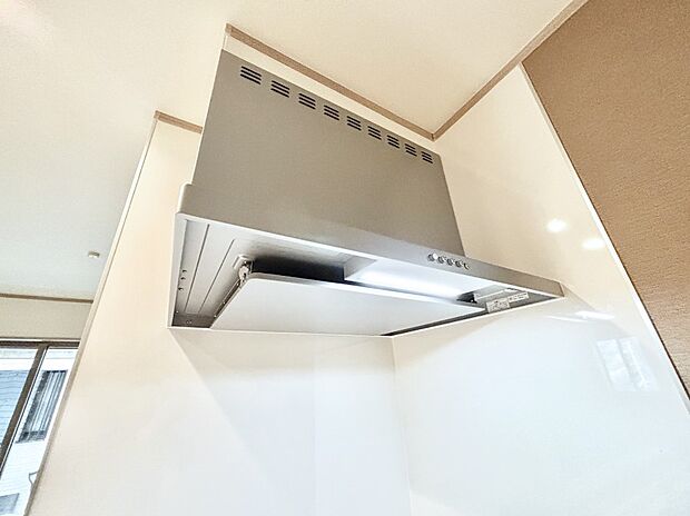 【その他設備(レンジフード)】基本的なお手入れはフィルターのみ！お手入れのしやすさも魅力です。