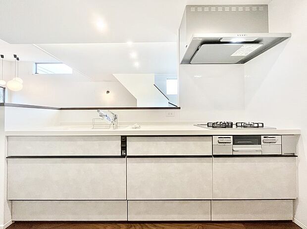 【キッチン】毎日使うキッチンだから、使いやすさ＆お手入れのしやすさにこだわりました。 