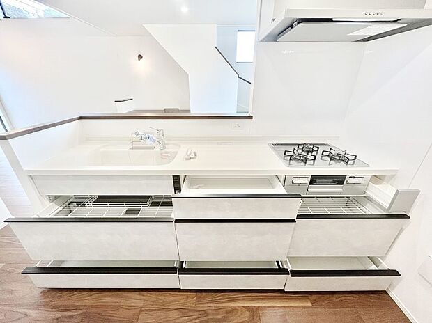 【その他設備(スライド収納)】使いやすさを優先したスライド式収納タイプ！