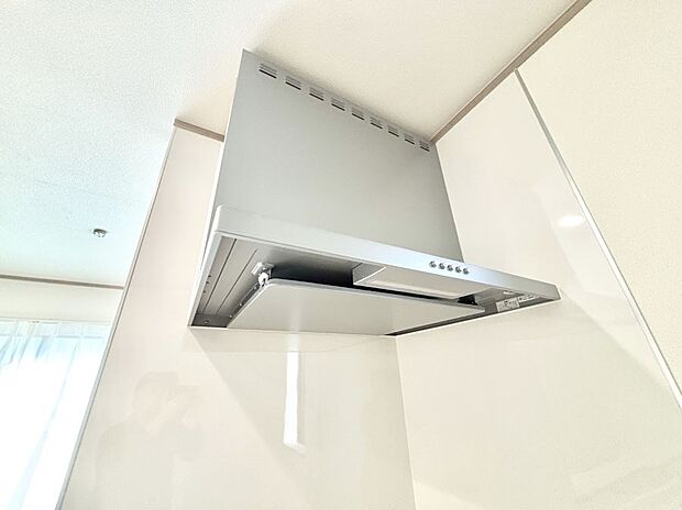 【その他設備(レンジフード)】基本的なお手入れはフィルターのみ!お手入れのしやすさも魅力です。
