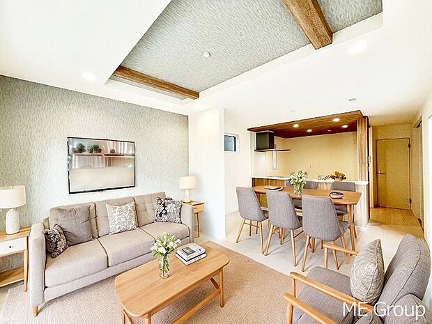 【リビング】落ち着いた雰囲気のＬＤＫは家族みんなの快適空間※家具はCGです