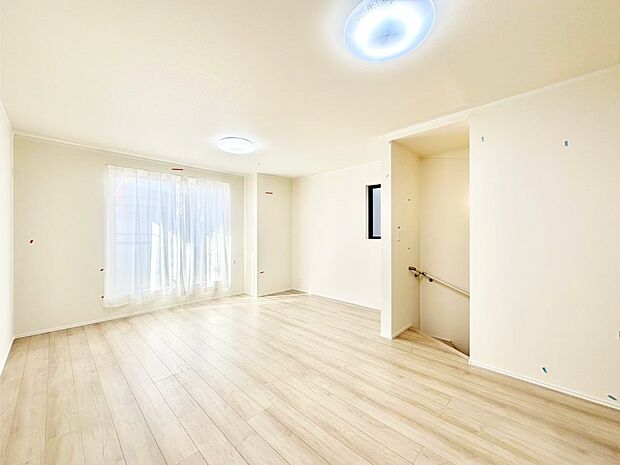 【ダイニング】家族が自然と集まる憩いのスペースになりそう