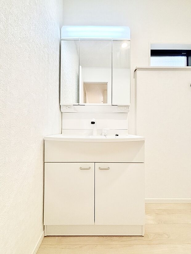 【洗面台・洗面所】収納力と機能性に優れた洗面化粧台