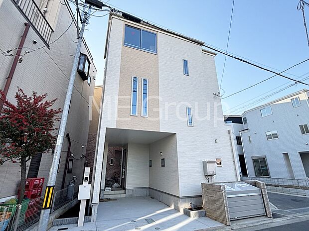 【現地外観写真】溢れる陽光でご家族の笑顔も輝く