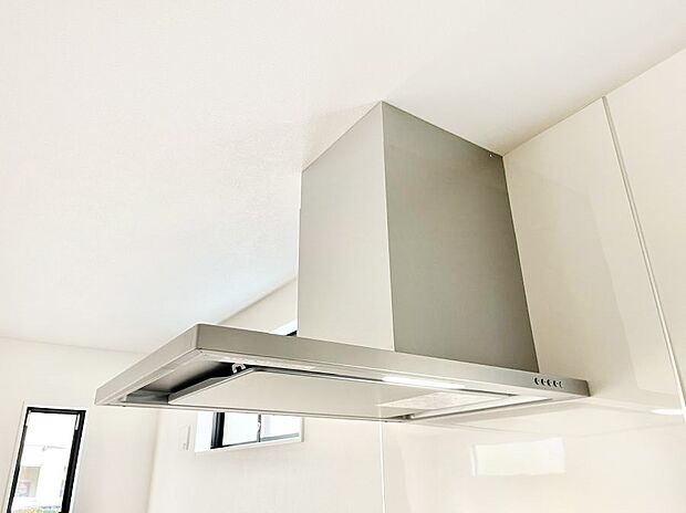 【その他設備(レンジフード)】基本的なお手入れはフィルターのみ！お手入れのしやすさも魅力です。