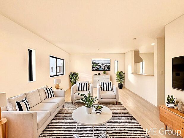 【リビング】ご家族の賑やかな話し声で包まれる明るいリビング  ※家具はCGです 