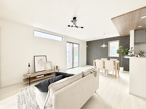 【リビングダイニング】明るい陽光が注ぎ、寛ぎの雰囲気に満たされるリビング・ダイニング。   