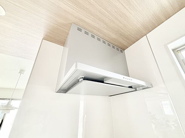 【その他設備(レンジフード)】基本的なお手入れはフィルターのみ！お手入れのしやすさも魅力です。