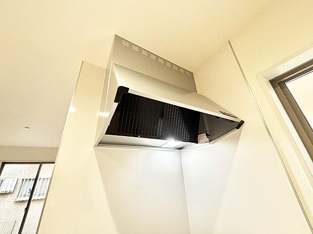 【その他設備(レンジフード)】基本的なお手入れはフィルターのみ!お手入れのしやすさも魅力です。