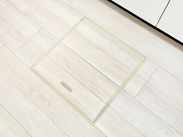 【その他設備(床下収納)】床下収納付き！日用品・非常用品の収納にも大活躍。