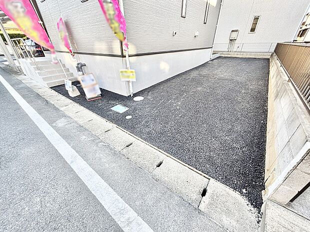 【駐車場】生活に欠かせない駐車スペース。