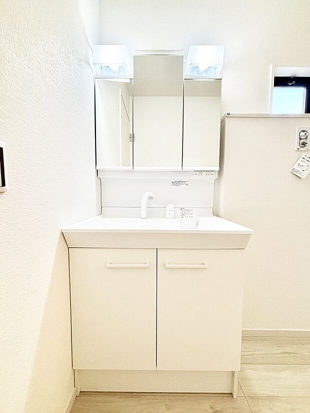 【洗面台・洗面所】収納力と機能性に優れた洗面化粧台
