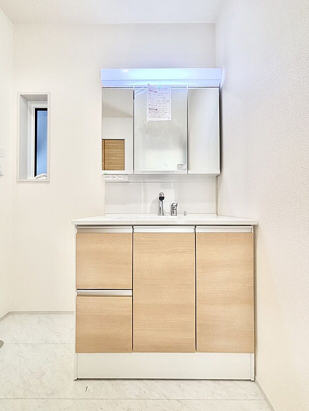 【洗面台・洗面所】収納力と機能性に優れた洗面化粧台