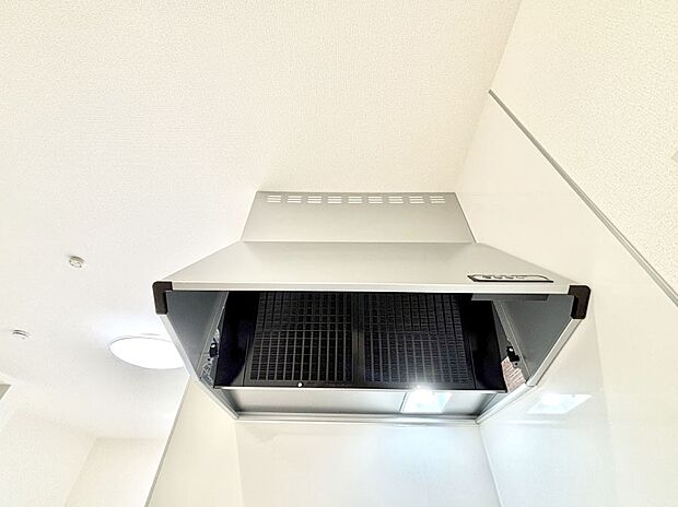 【その他設備(レンジフード)】基本的なお手入れはフィルターのみ!お手入れのしやすさも魅力です。