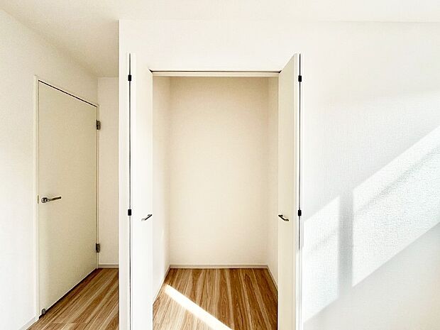 【その他設備(収納)】充実の収納が魅力