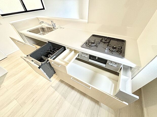 【その他設備(スライド収納)】使いやすさを優先したスライド式収納タイプ!