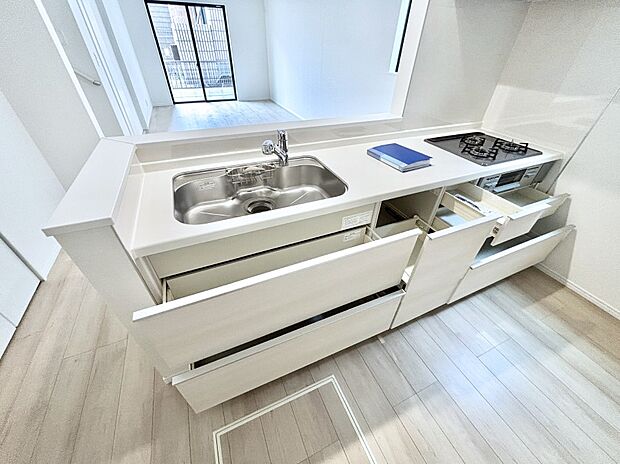 【その他設備(スライド収納)】使いやすさを優先したスライド式収納タイプ!