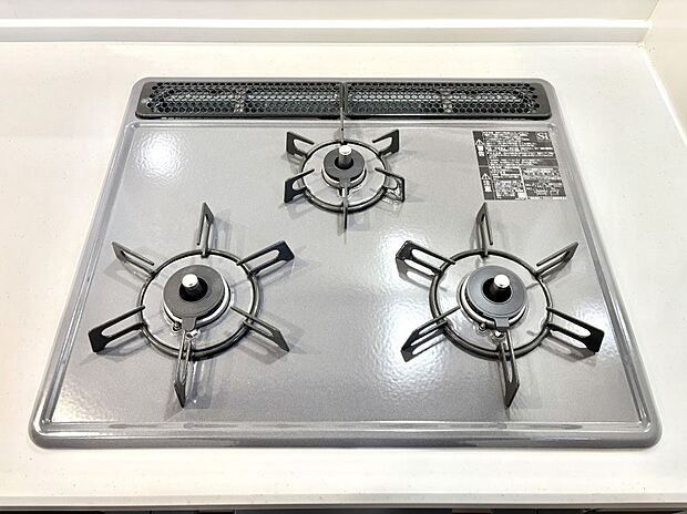 【その他設備(Ｓｉセンサーコンロ)】ガスコンロはＳｉセンサー搭載。火力調節や焦げ付き・消し忘れも防いでくれます。