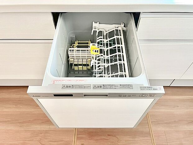 【その他設備(食洗機)】面倒なお片づけは食洗機にお任せ!家事の負担が減って、時間にも気持ちにもゆとりができます。