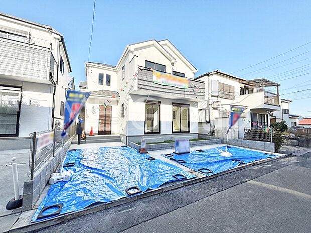 【前面道路含む現地写真】堂々完成！！ ここから始まる新生活を応援いたします！ 