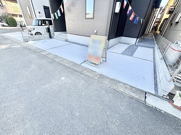 【駐車場】生活に欠かせない駐車スペース。　