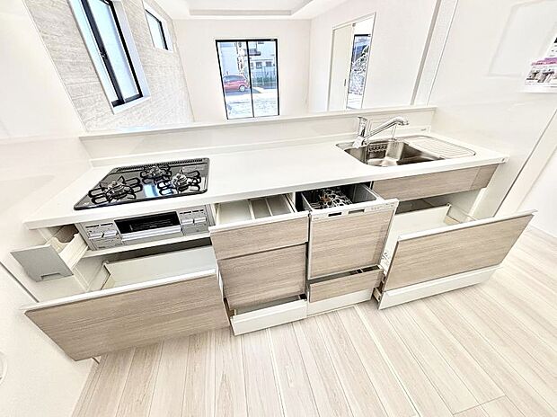 【その他設備(スライド収納)】使いやすさを優先したスライド式収納タイプ！