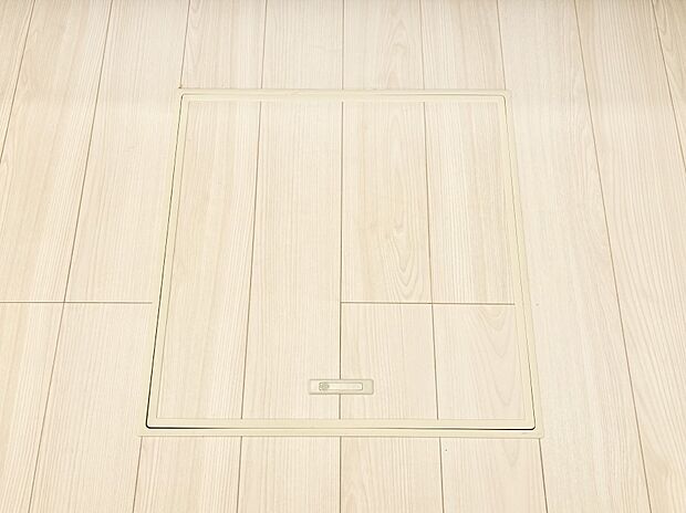 【その他設備(床下収納)】床下収納付き！日用品・非常用品の収納にも大活躍。