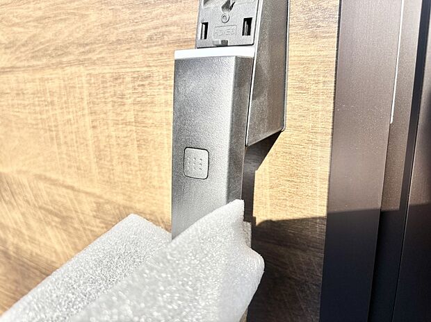 【玄関】ラクラク開錠！スマートコントロールキー。