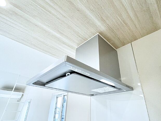 【その他設備(レンジフード)】基本的なお手入れはフィルターのみ！お手入れのしやすさも魅力です。