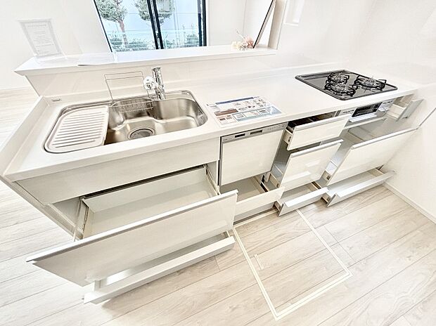 【その他設備(スライド収納)】使いやすさを優先したスライド式収納タイプ！