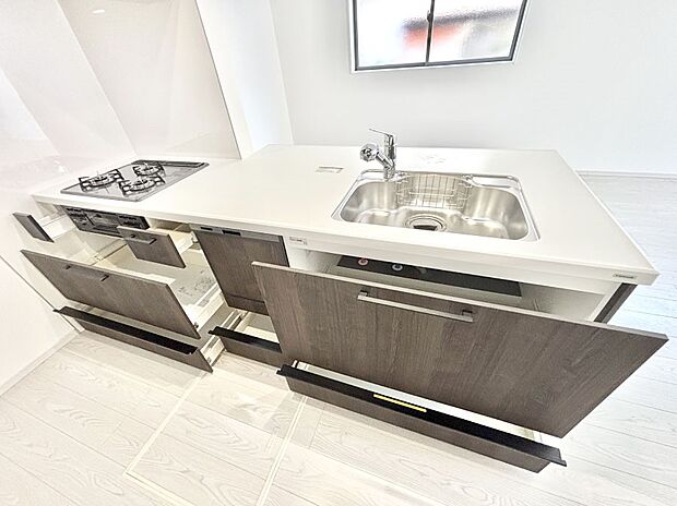 【その他設備(スライド収納)】使いやすさを優先したスライド式収納タイプ!