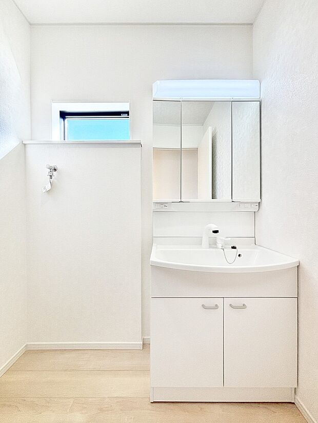 【洗面台・洗面所】収納力と機能性に優れた洗面化粧台