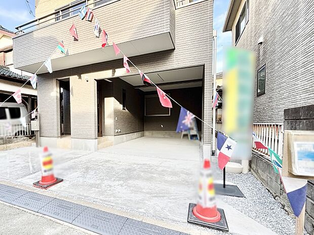 【駐車場】生活に欠かせない駐車スペース。