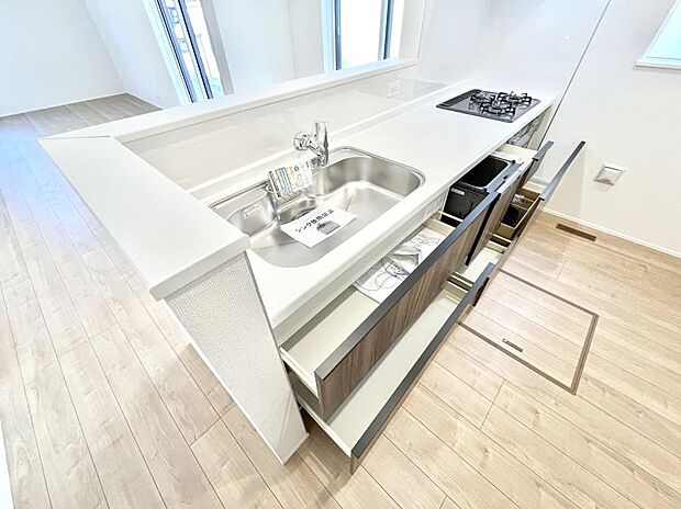 【その他設備(スライド収納)】使いやすさを優先したスライド式収納タイプ！