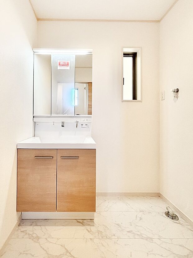 【洗面台・洗面所】収納力と機能性に優れた洗面化粧台