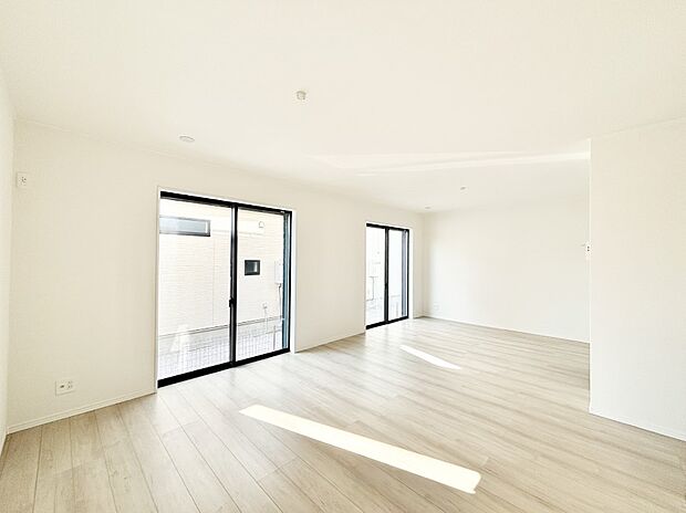 【ダイニング】家族が自然と集まる憩いのスペースになりそう