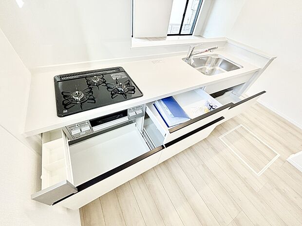 【その他設備(スライド収納)】使いやすさを優先したスライド式収納タイプ！